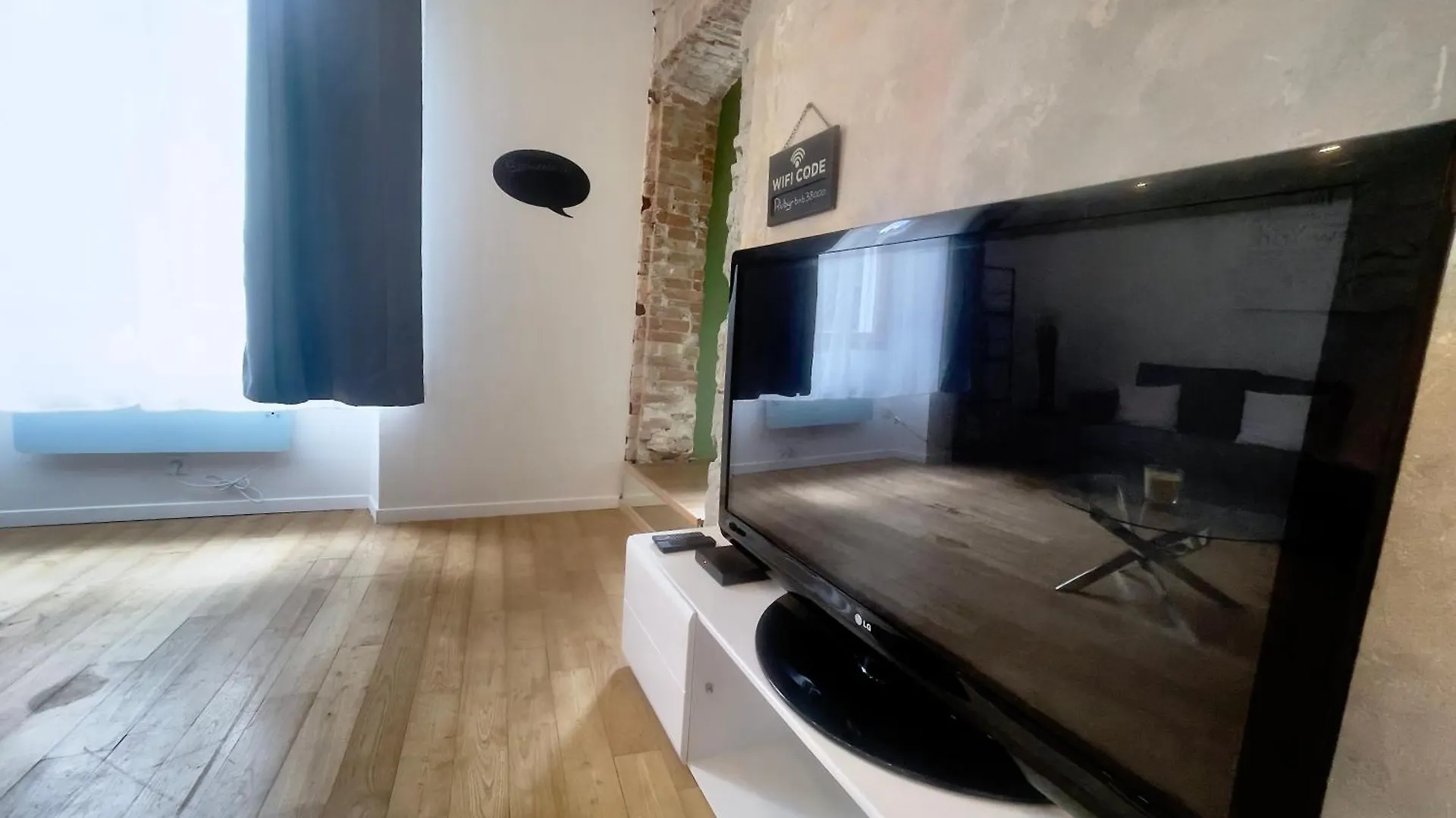 Ruby- Quai St Laurent- Bastille Grenoble Apartment